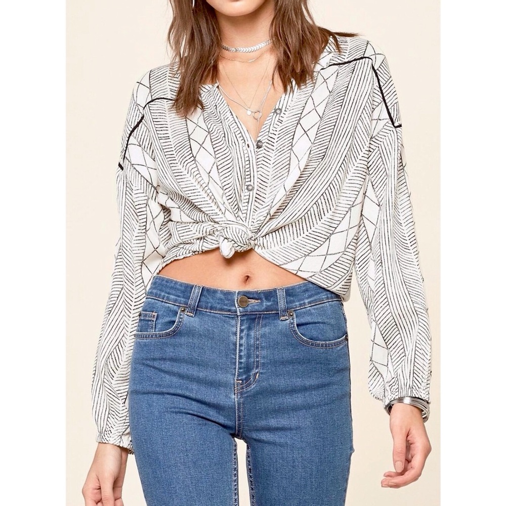 Spellbound top | Amuse Society